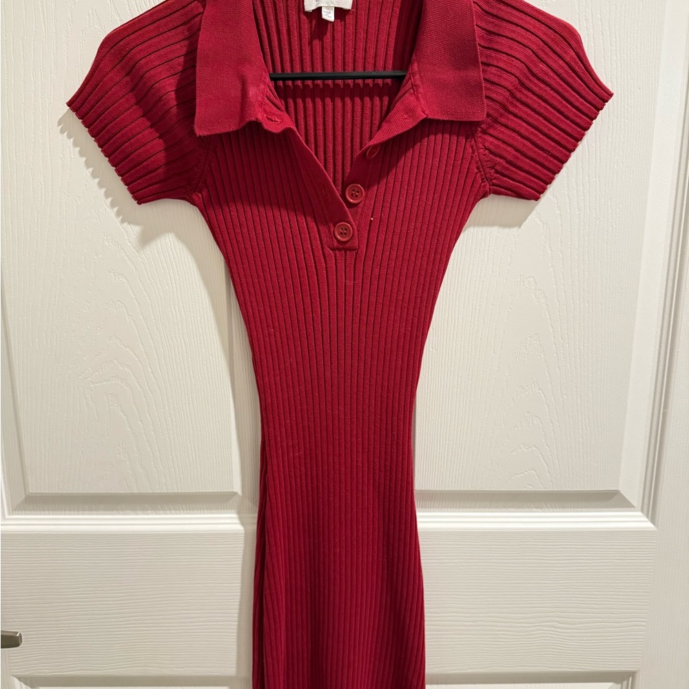 Elegant Red Ribbed Knit Dress